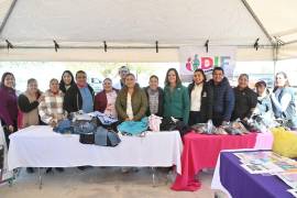 La alcaldesa Sara Irma Pérez Cantú dio el banderazo inicial a las Brigadas Municipales de Salud desde la Plaza Héroe de Nacozari.