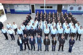 Entre aplausos y en un ambiente de respeto, la corporación despidió a quien fuera compañero y referente dentro de la institución.