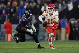 Patrick Mahomes lidera a los Chiefs con la mira puesta en equilibrar el récord de la temporada.