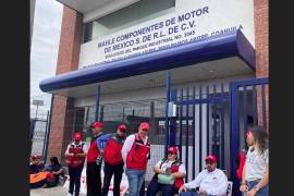 El conflicto entre CTM y CATEM paralizó este jueves la planta Mahle en Ramos Arizpe, donde se elegiría representación sindical.