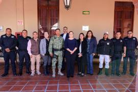 Autoridades locales, estatales y federales trabajaron en conjunto para discutir estrategias de seguridad en la reunión convocada por la alcaldesa.