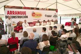 Autoridades municipales y estatales, así como representantes de H-E-B México, participaron en el arranque de la construcción del establecimiento.