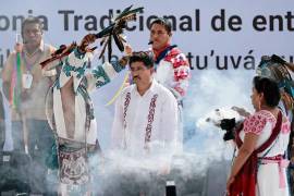 Áreas internas dijeron no tener registros sobre remuneraciones a participantes indígenas ni sobre el costo de los bastones.