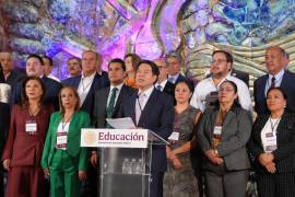 La decisión inicial de la SEP fue ampliamente cuestionada en redes sociales, luego de las críticas se reculó y se mantuvo el calendario.