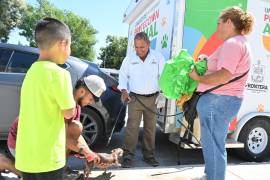 La jornada incluyó un módulo de protección animal para brindar atención a las mascotas de las familias asistentes.