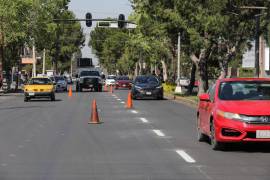 El recarpeteo y pintura de carriles en el bulevar Venustiano Carranza son parte de los esfuerzos por mejorar la infraestructura vial de Saltillo.