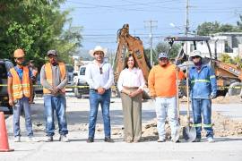 La alcaldesa Sara Irma Pérez Cantú recorrió las obras en la colonia La Sierrita.