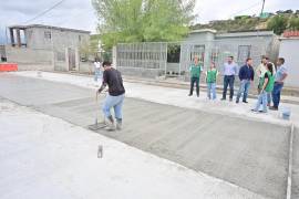 La pavimentación de Manuel Ávila Camacho comenzó en la colonia Loma Linda. Tres líneas de agua potable fueron objeto de supervisiones finales durante la semana, en Monclova.