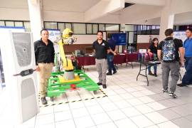 La vinculación con la industria permite a egresados incorporarse rápidamente al mercado laboral.