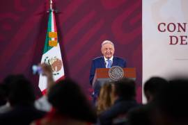 Tras estar ausente cuatro días como consecuencia de un tercer contagio de COVID-19, López Obrador retomó el pasado viernes sus conferencias mañaneras.