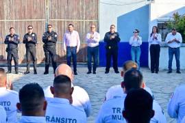 El alcalde Carlos Villarreal encabezó el pase de lista de la Policía Municipal de Monclova como parte de la estrategia permanente de seguridad.