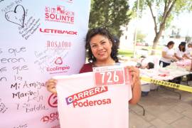 La comunidad se suma a la Carrera Poderosa 5K para recaudar fondos en apoyo a mujeres con cáncer de mama.