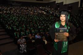 Integrantes de la generación 2023-2025 recibieron su reconocimiento tras concluir sus estudios en diversas áreas técnicas.