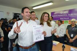 ‘Vienen días mejores para Saltillo’: Javier Díaz, al recibir constancia de Alcalde electo