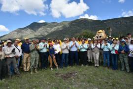Durante la jornada realizada en el ejido Cuauhtémoc fueron plantados 3 mil árboles nativos como parte de la Reforestación Nacional 2026.