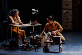 Llega a Saltillo la obra de teatro ‘Autobiografía del algodón’, basada en la novela de Cristina Rivera Garza