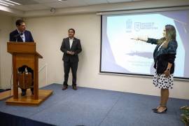 El rector Octavio Pimentel Martínez tomó protesta a las nuevas autoridades académicas durante gira por la Unidad Laguna.