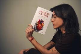 Tati Ballesteros reflexiona sobre el ‘virmor’, un concepto que define como la capacidad de vivir con amor a pesar de las complejidades.