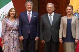 Luego del protocolo de bienvenida, los presidentes se reúnen en privado en salones de Palacio Nacional.