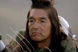 El actor canadiense fue una de las voces más representativas de los pueblos originarios en Hollywood.