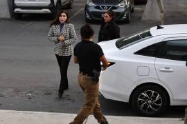 La exalcaldesa de Múzquiz fue trasladada ayer al Centro de Justicia Penal de Saltillo para comparecer ante un juez, tras la judicialización de un caso por supuesto ejercicio abusivo de funciones.