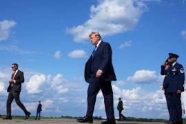 Trump evitó confirmar si había llamado al director ejecutivo de SpaceX para solicitar la restauración del servicio, como señalaron medios estadounidenses.