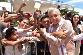 Durante la inauguración del Banco del Bienestar en la sucursal Villa Corzo señaló la necesidad de una nueva institución de educaciòn superior ya que hay 2,399 alumnos de bachillerato que reciben beca