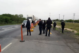 Elementos policiacos realizan patrullajes constantes en tramos de alta afluencia vehicular.