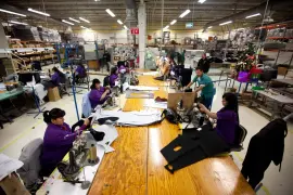 Se exhorta a los trabajadores a dar un uso responsable a la liquidación recibida y, a quienes aún conservan su puesto, a cuidar su fuente de ingreso.