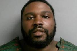 Fue tras una persecución registrada en el condado de Wilson, que el sospechoso, un hombre de 34 años de edad fue detenido con el apoyo de tecnología.