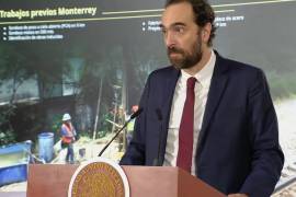 Añadió que en el caso del tramo Saltillo-Nuevo Laredo se está construyendo el primer viaducto de 1.3 kilómetros de longitud en el que ya lleva 75 pilas y la excavación para 6 zapatas.