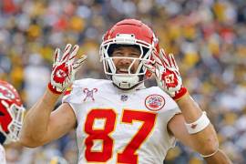 Travis Kelce jugará su temporada 14 con los Chiefs de Kansas City en la NFL 2026, manteniendo viva la histórica conexión ofensiva con el quarterback Patrick Mahomes.
