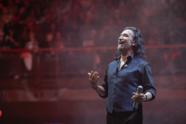 El icónico Marco Antonio Solís, conocido cariñosamente como “El Buki”, regresará a los escenarios mexicanos con su esperada gira “Más cerca de ti” en 2025.