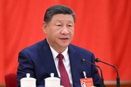 El presidente chino, Xi Jinping, habla durante la cuarta sesión plenaria del XX Comité Central del Partido Comunista de China (PCCh) en Beijing el 23 de octubre de 2025.
