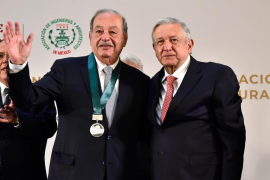 El multimillonario mexicano se ha convertido en un estrecho colaborador del presidente, quien le ha otorgado grandes contratos y beneficios