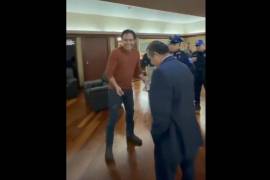 Entre los cuestionamientos a su gestión se mencionó su negativa a incluir mayor presencia femenina en el libro México.