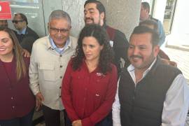 Luisa María Alcalde sostuvo un encuentro con militantes y simpatizantes de Morena durante su visita a Monclova.