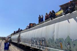 A bordo de La Bestia es como viajan los migrantes desde el sur del país.