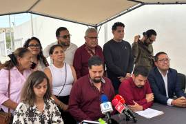 Dirigentes de Morena en Coahuila denunciaron presuntas prácticas de compra de votos mediante códigos QR y anunciaron acciones legales ante autoridades electorales y judiciales.