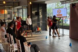 Jóvenes participaron en dinámicas del programa “Fiesta Segura” para promover el consumo responsable y evitar riesgos.