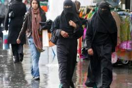 Los gobiernos pueden intentar combatir la separación social mediante normas obligatorias, pero la intervención por decreto también puede generar restricciones que afecten la autonomía de las personas y profundicen los conflictos que pretende resolver.