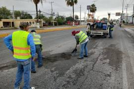 Cuadrillas municipales de Monclova han reparado 414 baches en distintos sectores de esa ciudad.