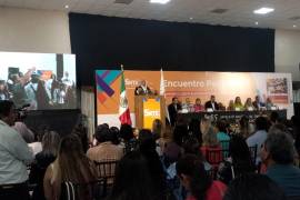 Docentes y representantes sindicales participaron en un encuentro pedagógico donde analizaron la planeación por proyectos y su aplicación en el marco de la Nueva Escuela Mexicana.