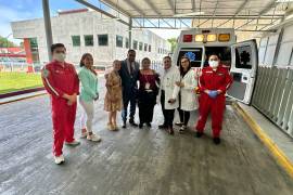 Torreón: puente aéreo del IMSS salva a bebé de 50 días con tumoración laríngea