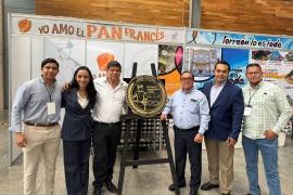 Degustaciones de lonches de carnitas y pan al natural atrajeron a visitantes en Aguascalientes.