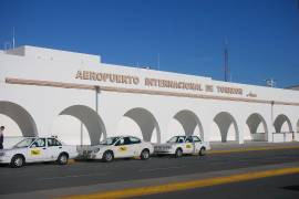n el aeropuerto de Torreón operan dos bases con 28 taxis autorizados por OMA.