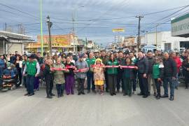 La alcaldesa Sara Irma Pérez Cantú encabezó la entrega de la obra en una de las vialidades más transitadas del municipio.