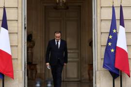 El partido ultraderechista Agrupación Nacional instó inmediatamente al presidente Emmanuel Macron a convocar elecciones parlamentarias anticipadas.