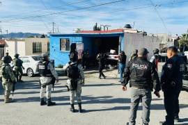 La Fiscalía y corporaciones de los tres órdenes de gobierno participaron en el operativo tras el seguimiento a un robo de vehículo.