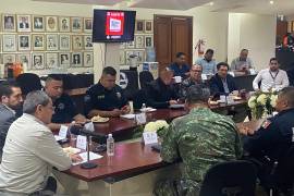 Más de 700 elementos de seguridad pública estarán vigilando los comercios durante el Buen Fin en Torreón para garantizar la seguridad de compradores y vendedores.